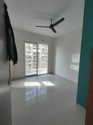 2 BHK Apartment For Rent in Signature The Millennia 3, Sector 37d