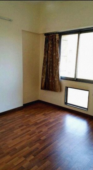 Room in 2 BHK Apartment at Lodha Casa Royale, Balkum Pada – for Sale
