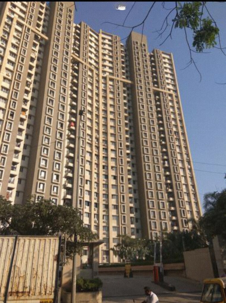 Exterior View, lodha-casa-royale 2 Bedroom 610 Sq.Ft. Apartment In Balkum Pada Thane 9312376