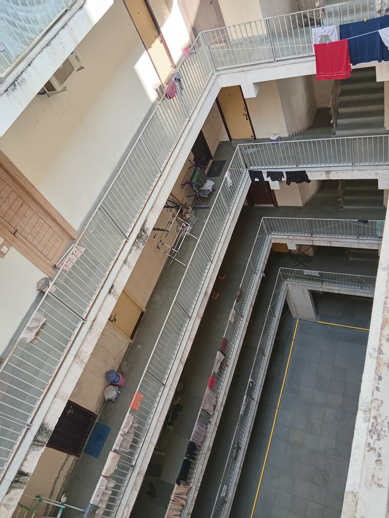 Balcony, dlf phase ii 1 RK 241 Sq.Ft. Builder Floor In Dlf Phase ii Gurgaon 9312402