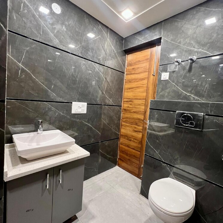 Kitchen, puri-kohinoor 3 Bedroom 175 Sq.Yd. Builder Floor In Tikawali Faridabad 9312396