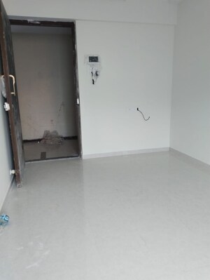 Room in 1 BHK Apartment at Haware Intelligentia Sigma South, Vikhroli East – for Rent