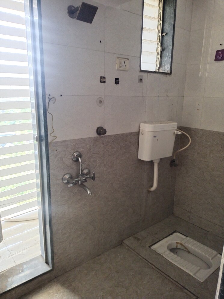 Bathroom, abhishek-trimurti-arcade 2 Bedroom 1020 Sq.Ft. Apartment In Karanjade Navi Mumbai 9312413