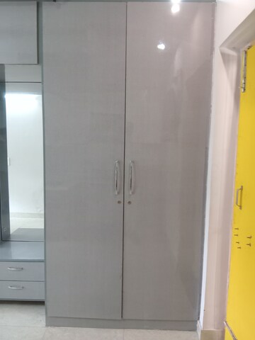 Furnished Amenities in 1 RK Builder Floor at Dlf Phase ii – for Sale