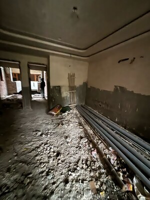 2 BHK Builder Floor For Sale in Sainik Colony