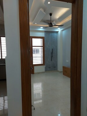 Room in 3 BHK Builder Floor at Puri Kohinoor, Sector 89 – for Sale