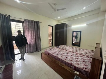 Bedroom in 2 BHK Builder Floor at Ameya One, Sector 42 – for Rent
