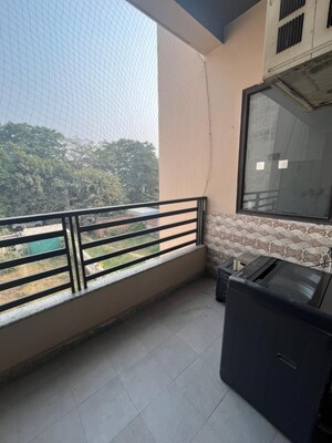 Balcony in 2 BHK Builder Floor at Ameya One, Sector 42 – for Rent