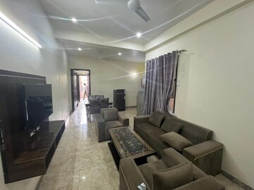 Living Room in 2 BHK Builder Floor at Ameya One, Sector 42 – for Rent