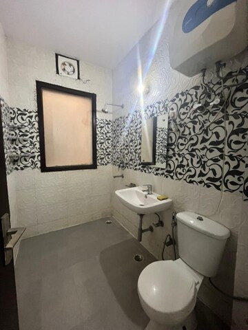 Bathroom in 2 BHK Builder Floor at Ameya One, Sector 42 – for Rent