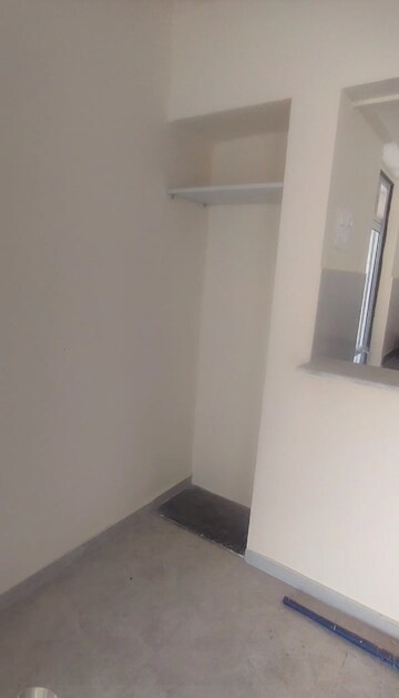 Room in 2 BHK Apartment at Sunrise Glory, Shilphata – for Rent