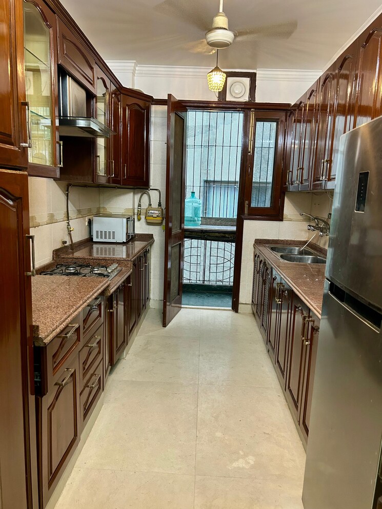 Balcony, defence colony 3 Bedroom 1953 Sq.Ft. Builder Floor In Defence Colony Delhi 9312484