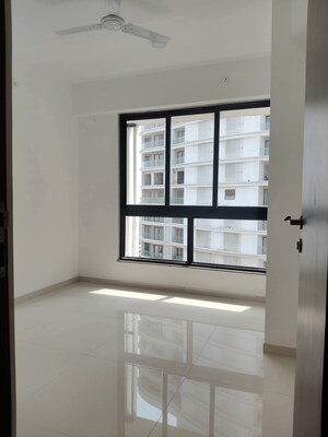 2 BHK Apartment For Rent in Sunteck Avenue 2, Goregaon West