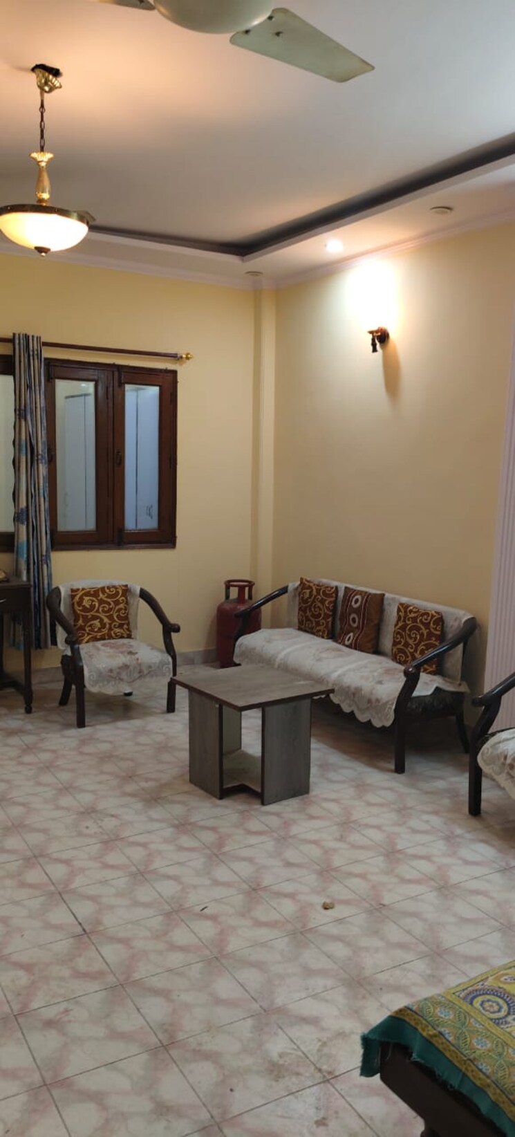 undefined, lajpat nagar 2 Bedroom 900 Sq.Ft. Builder Floor In Lajpat Nagar Delhi 9312521