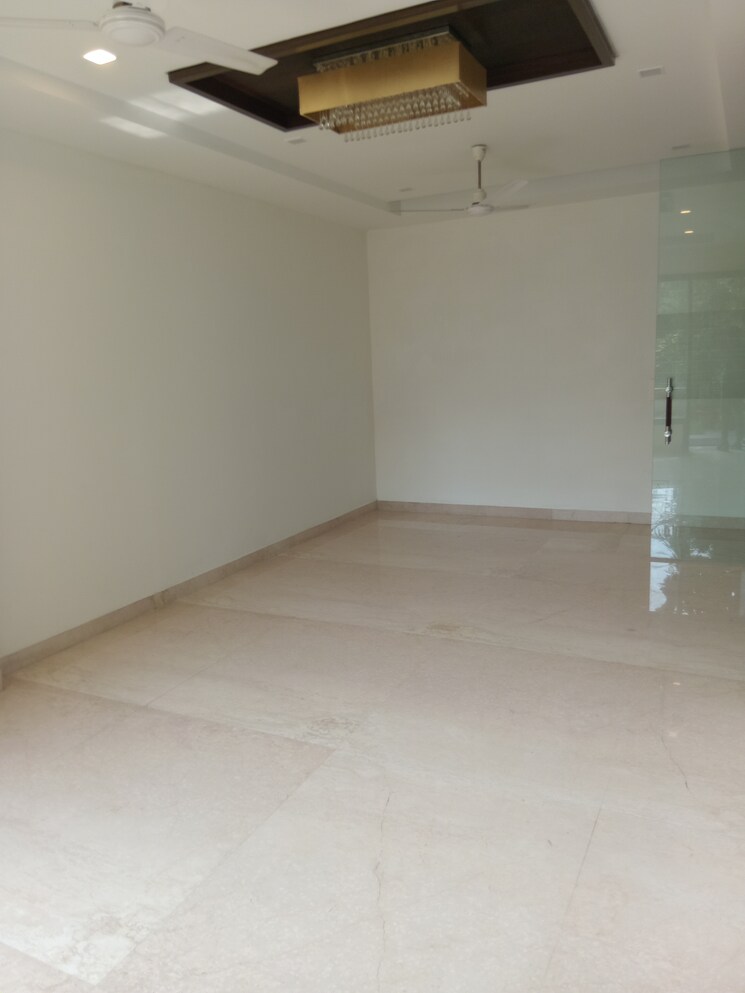 Bedroom, dlf phase ii 4 Bedroom 2000 Sq.Ft. Independent House In Dlf Phase ii Gurgaon 9312532