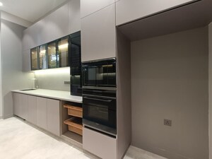 Kitchen in 4 BHK Builder Floor at DLF City Phase IV, Dlf Phase iv – for Sale