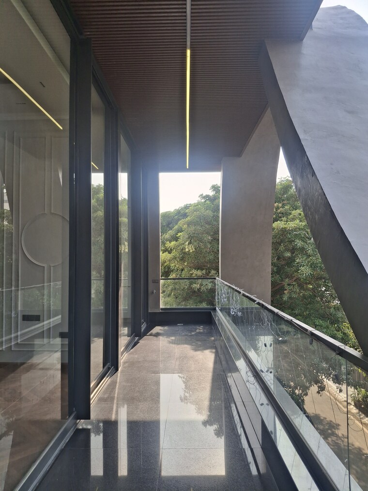 Kitchen, dlf-city-phase-iv 4 Bedroom 4500 Sq.Ft. Builder Floor In Dlf Phase iv Gurgaon 9312515