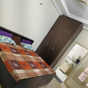2 BHK Apartment For Rent in Canal Road