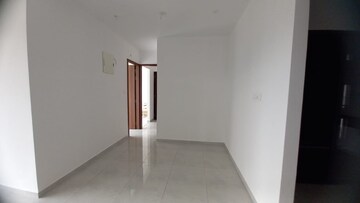 Room in 3.5 BHK Apartment at Mantra Mirari, Koregaon Park – for Rent