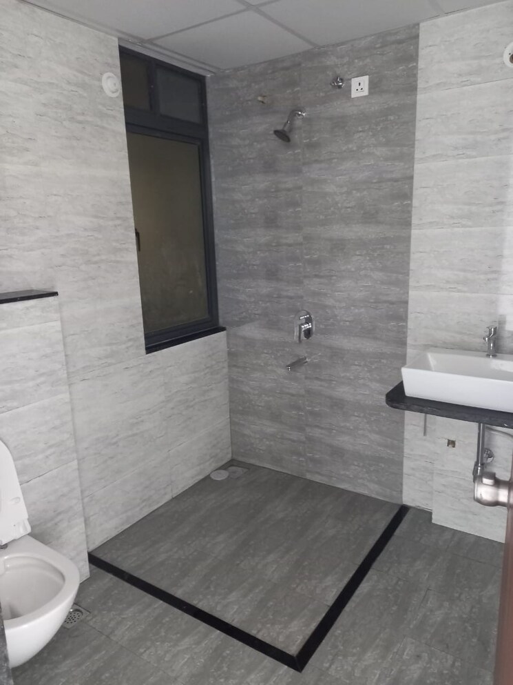 Bathroom, mantra-mirari 3.5 Bedroom 1200 Sq.Ft. Apartment In Koregaon Park Pune 9312533