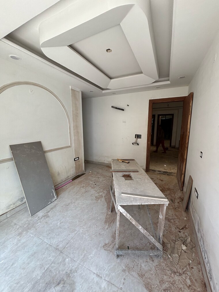 Team Area, sainik colony 3 Bedroom 153 Sq.Yd. Builder Floor In Sainik Colony Faridabad 9312558