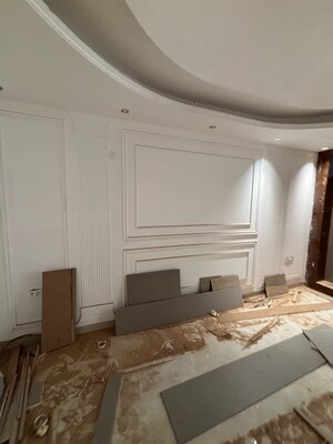 Building Lobby in 3 BHK Builder Floor at Sainik Colony – for Sale