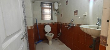 Bathroom in 2 BHK Apartment at Premier Kailash Tower, Powai – for Rent