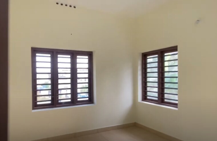 Room, soukya road 3 Bedroom 1500 Sq.Ft. Villa In Soukya Road Bangalore 9312575