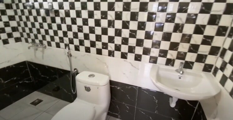 Bathroom, soukya road 3 Bedroom 1500 Sq.Ft. Villa In Soukya Road Bangalore 9312575