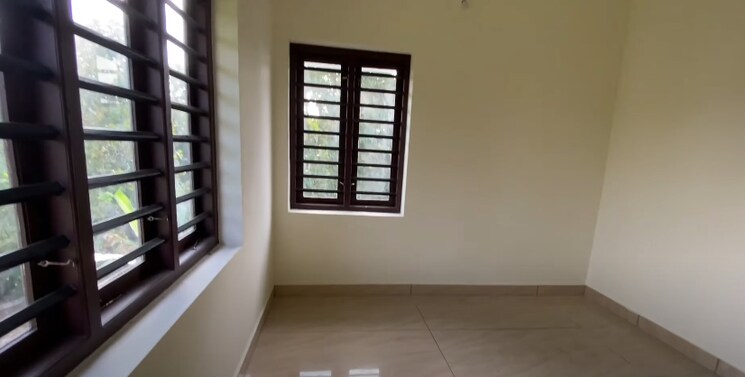 Room, soukya road 3 Bedroom 1500 Sq.Ft. Villa In Soukya Road Bangalore 9312575