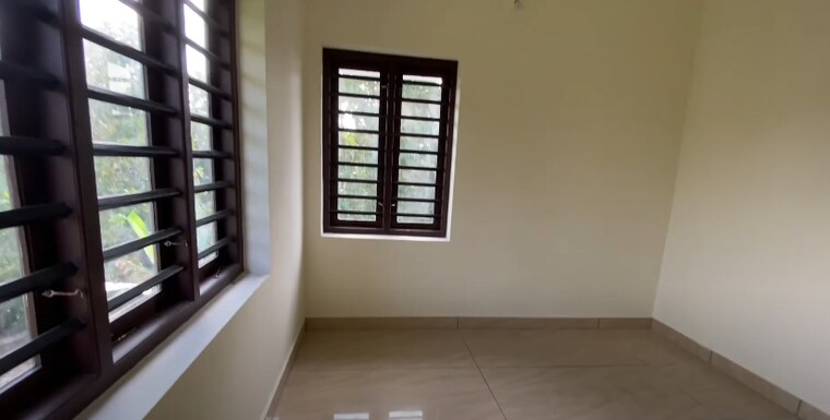 Room, soukya road 3 Bedroom 1500 Sq.Ft. Villa In Soukya Road Bangalore 9312575