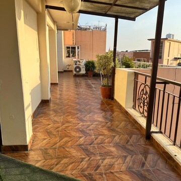 Room in 5 BHK Penthouse at Pacific Hills, Kishanpur – for Rent