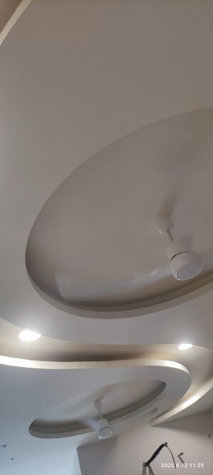 Room in 3 BHK Builder Floor at Sector 46 – for Rent