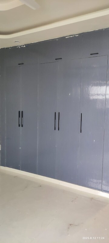 Furnished Amenities in 3 BHK Builder Floor at Sector 46 – for Rent