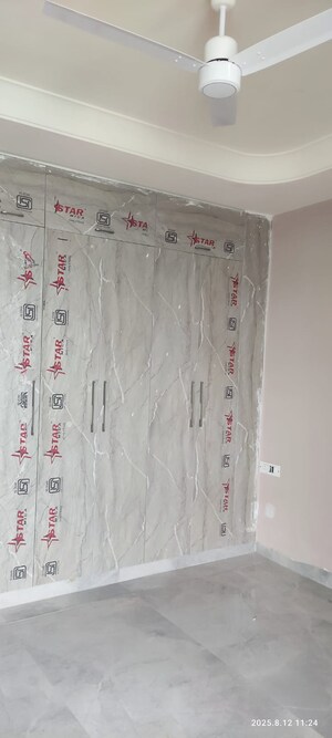 Master Plan in 3 BHK Builder Floor at Sector 46 – for Rent