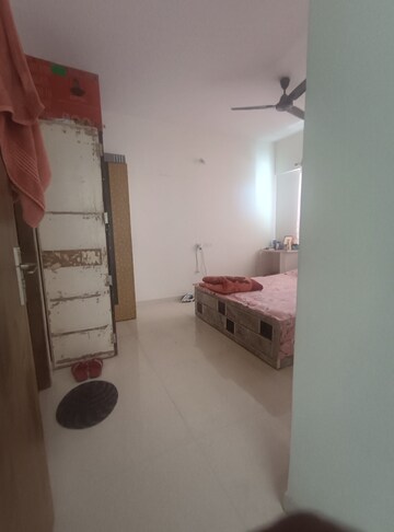 Furnished Amenities in 2 BHK Apartment at Bhandari 7 Plumeria Drive, Tathawade – for Rent