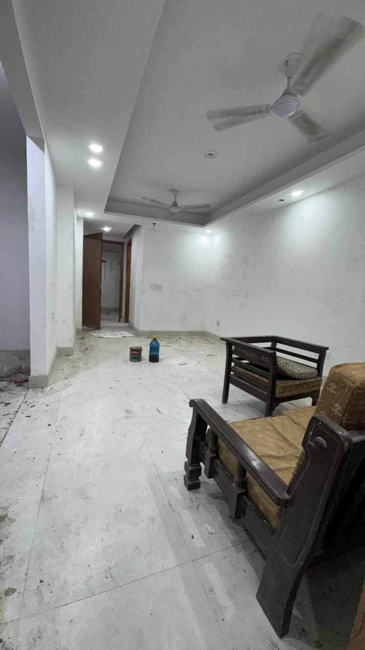  Parking, chattarpur 2 Bedroom 1000 Sq.Ft. Builder Floor In Chattarpur Delhi 9312641