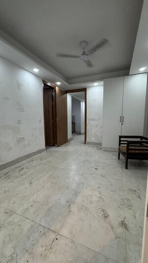 Room in 2 BHK Builder Floor at Chattarpur – for Rent