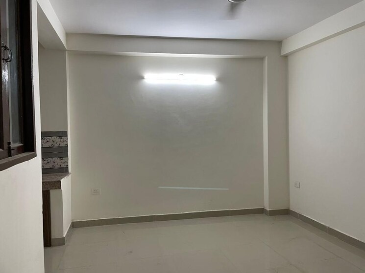 Room, saket 2 Bedroom 800 Sq.Ft. Builder Floor In Saket Delhi 9312645