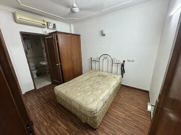 Bedroom in 3 BHK Builder Floor at Safdarjung Enclave – for Sale