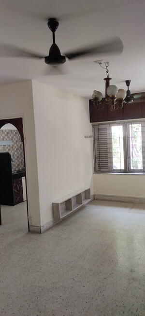 Room in 2 BHK Apartment at Kachnar CHS Vasant Vihar, Vasant Vihar – for Rent