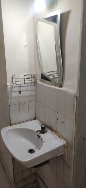 Bathroom in 2 BHK Apartment at Kachnar CHS Vasant Vihar, Vasant Vihar – for Rent