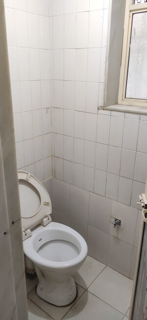 Bathroom in 2 BHK Apartment at Kachnar CHS Vasant Vihar, Vasant Vihar – for Rent