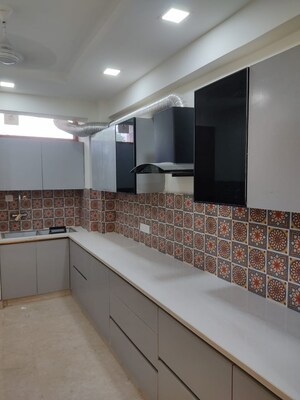 Kitchen in 3 BHK Builder Floor at Sector 85 – for Sale
