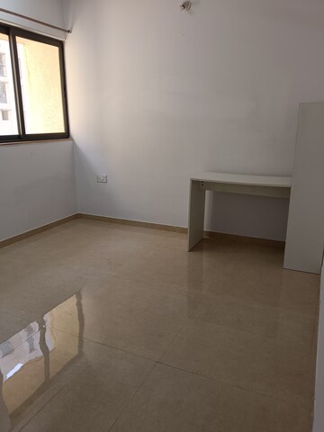 Room in 2.5 BHK Apartment at Lodha Palava Aurelia D to G, Dombivli East – for Rent
