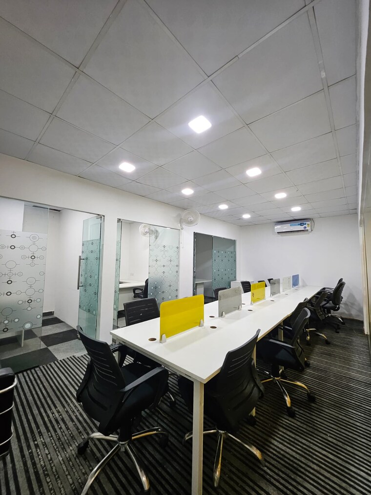 Team Area, anthurium Commercial Office Space in IT/SEZ 6010 Sq.Ft. In Sector 73 Noida 9312685