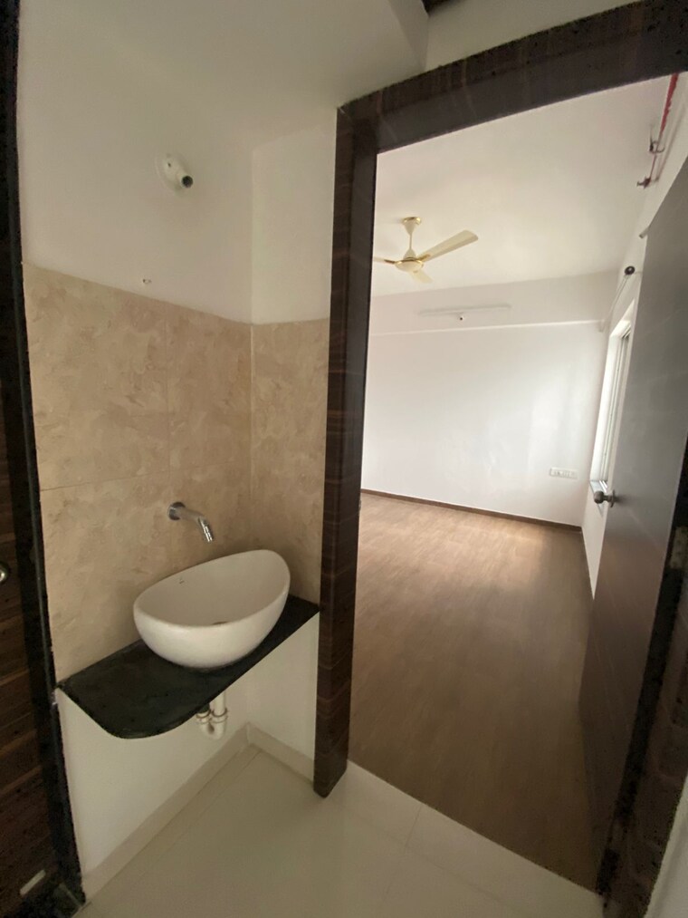 Bathroom, wadhwani-sai-paradise 2 Bedroom 1100 Sq.Ft. Apartment In Punawale Pune 9312691