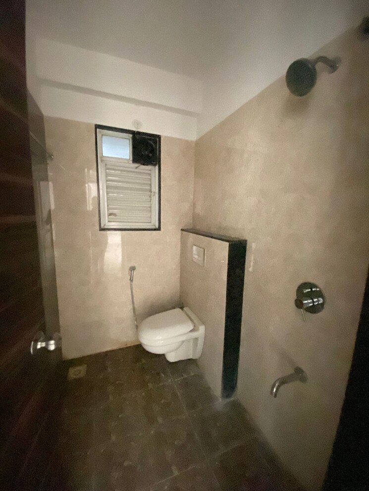 Bathroom, wadhwani-sai-paradise 2 Bedroom 1100 Sq.Ft. Apartment In Punawale Pune 9312691
