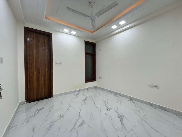 Room, palm-residency-chhatarpur 2.5 Bedroom 950 Sq.Ft. Apartment In Chattarpur Delhi 9312728