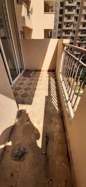 Kitchen in 3 BHK Apartment at Land Craft Golf Links Apartment Phase 2, Pandav Nagar – for Sale